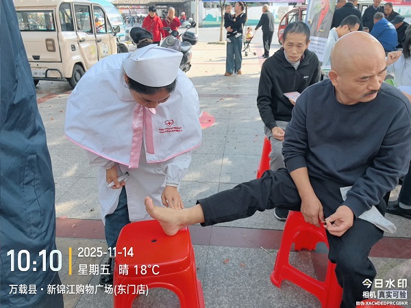 守护健康，甜蜜同行-我院内分泌科成功举办“联合国糖尿病日”义诊活动